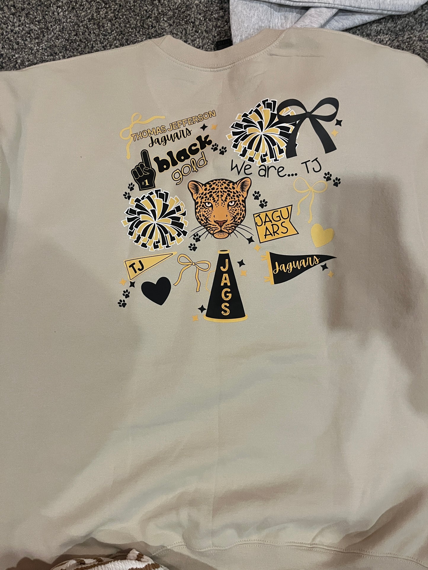 “Oopsie” TJ Spirit Bow Crewneck (NATURAL)