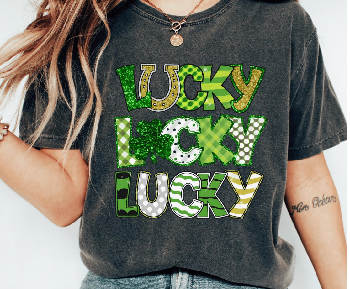 🍀 LUCKY STACKED CREWNECK